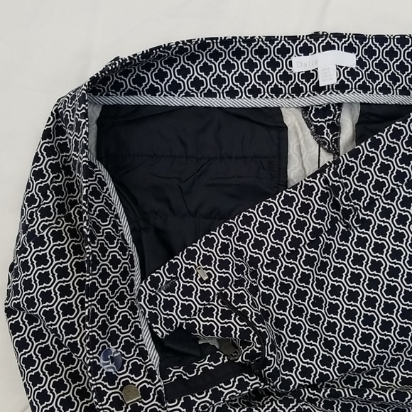 Capris - Picture 8 of 8